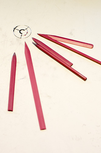 So-called “bird's tongues” used to bevel the tourbillon cage